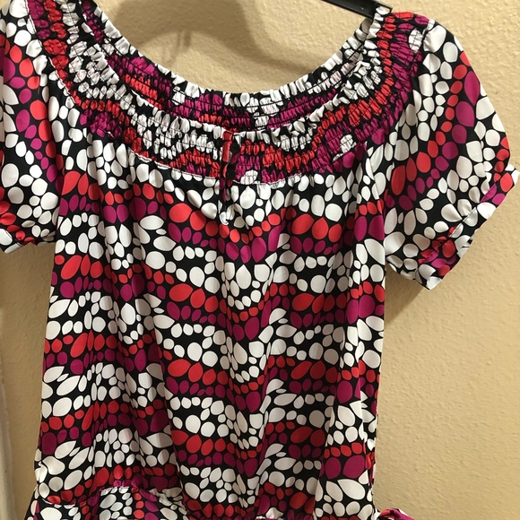 Cute dotted blouse - Picture 1 of 4